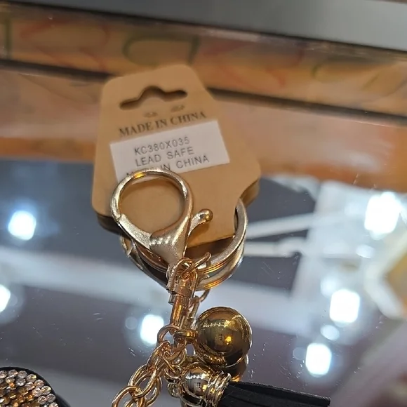 Set of 2 Sparkly Rhinestone Bear Keychains - Picture 5 of 7